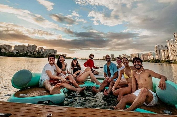2-Hour Floating Hangout in Condado with Prosseco and Charcuterie - Choosing between a late morning and afternoon outing