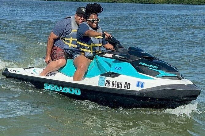 30-Minute Freestyle Jet Ski Adventure in the Bay - Riding Across Cataño Bay