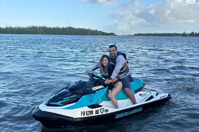 30-Minute Freestyle Jet Ski Adventure in the Bay - Safety, Staff Help, and the Human Side