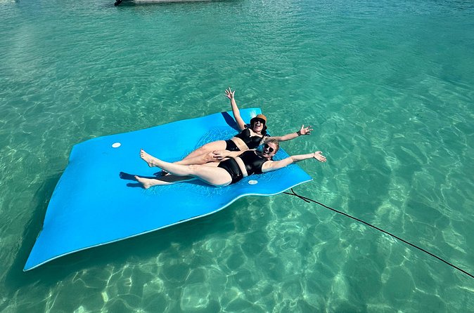4 hours Tour in La Parguera Private Boat Charter - What comes aboard with you