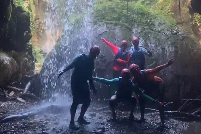 Adventure Half Day Explore Cueva Charco Azul and Cueva Arenales - A guide who teaches as he leads