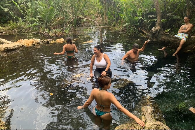 Adventure in Cave and the Guayaney Spring - Cooling off at the crystal-clear spring
