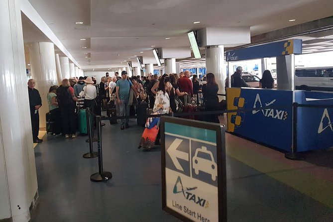 Airport Transfer to Cruise Ships, Hotels, Airbnb in San Juan - Airport pickup at Luis Muñoz Marín International Airport