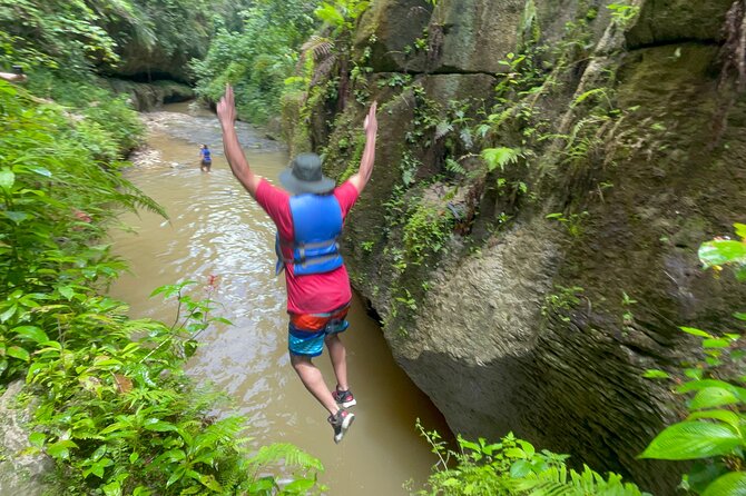 Arenales River Caving, Waterfall &Tropical Forest Secret Spring - Manati lunch: a useful pause