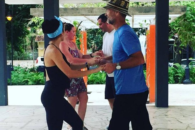 Beginner to Advanced Salsa Dance Class in San Juan, PR - Why This One-Hour Salsa Class Works for Beginners