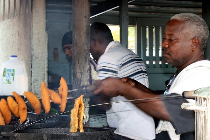 Boriken Flavor: Roast Pork Hwy, Rum Tasting, Loiza Fritters - Los Piñones and the Roast Pork Highway
