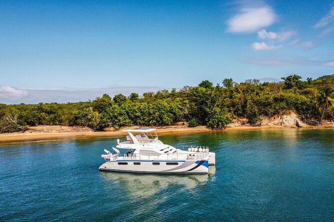 Catamaran Charter Puerto Rico Jenica - Setting out from Marina Puerto Chico in Fajardo