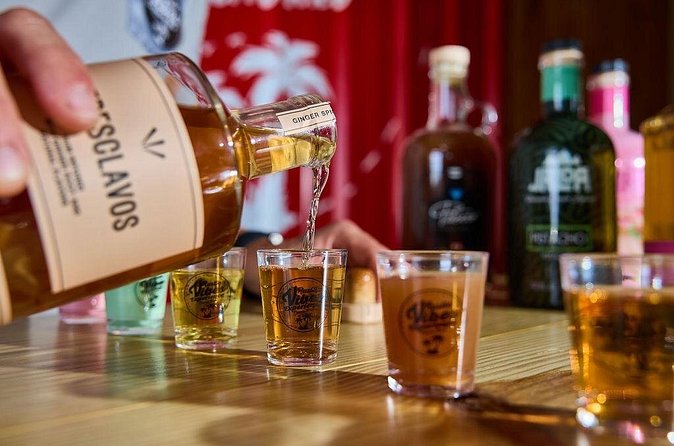 Christmas Vibe: Old San Juan Pitorro Rum Tasting Experience - Adding a gourmet burger after the tasting