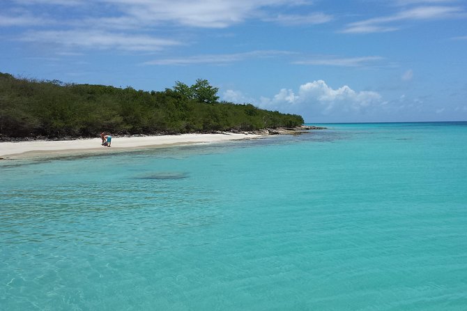 Culebra Snorkeling and beach Day Experience by boat - Families, beginners, and people who should think twice