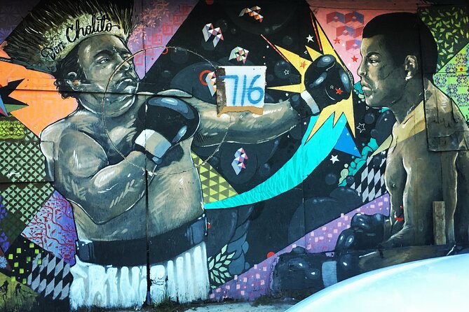 Discovering Puerto Rico: Lifestyle, Art, and Cultural Tour - Santurce Murals: Art You Can Read