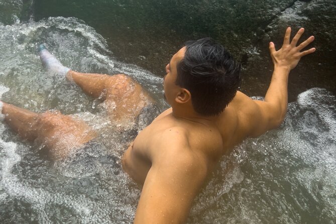 El Yunque Hike, Waterslide & Luquillo Kiosks Food with Transport - What the $79.88 price really covers