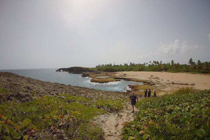 Explore Cueva del Indio + La Poza del Obispo Beach - Should you book Cueva del Indio and La Poza del Obispo?