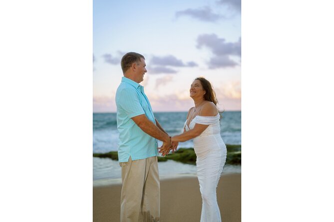 Golden Hour Beach Photo Shoot in San Juan - Phillis’s direction is a major advantage
