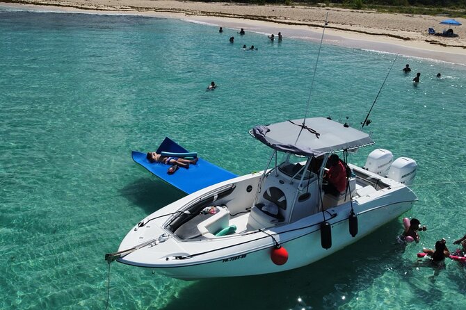 Half-Day Private Boat Experience – Appetizers & Drinks Included - The eastern Puerto Rico cruise