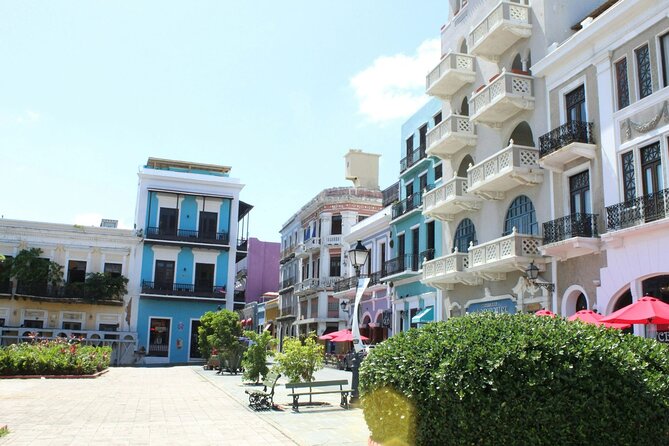 Historic Old San Juan Walking Tour with El Morro Entry - Guide quality and group size