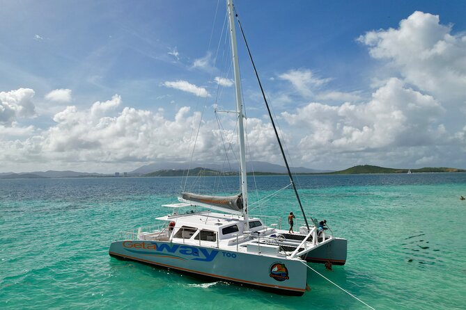 Icacos: Luxury Sailing Catamaran All Inclusive Beach and Snorkel - Water slides, swings, and floating mats