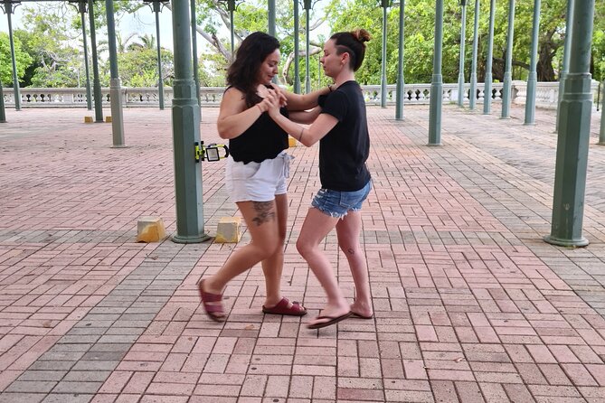 Learn Salsa In Paradise San Juan Puerto Rico - The first ten minutes: finding the rhythm