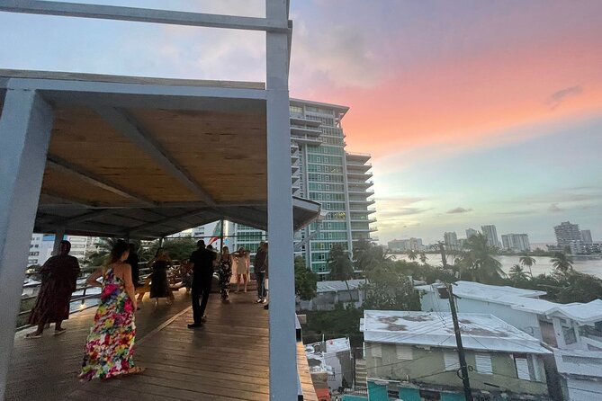 Learn Salsa in San Juan - Vivid beginner lesson - The instructor makes the difference
