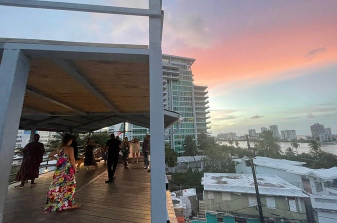 Learn Salsa in San Juan - Vivid beginner lesson - Is $22 a good value?