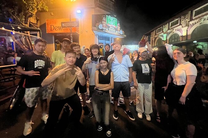 Nightlife Adventure La Placita Calle Cerra La factoría La Perla - One hour at La Factoría
