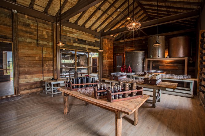 Old San Juan and Rum Factory Full-Day Tour: Minimum 8+ people - How personal is the small-group format?
