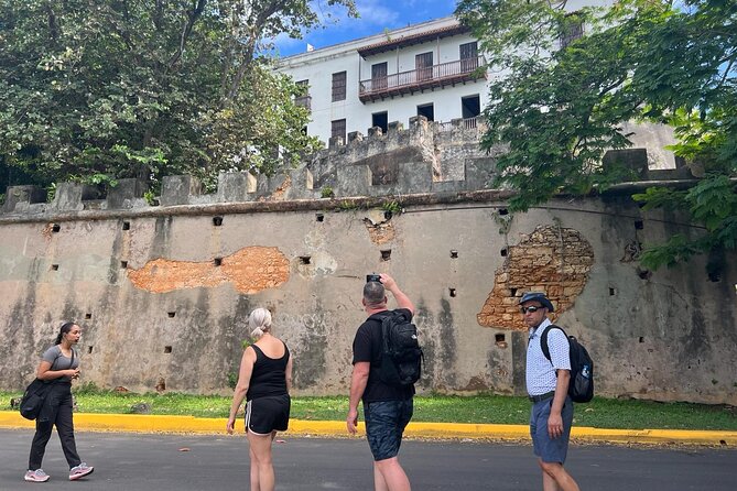 Old San Juan Historical Walk, Shopping, and Dining w/ Transport - Lunch is planned, but you pay for it