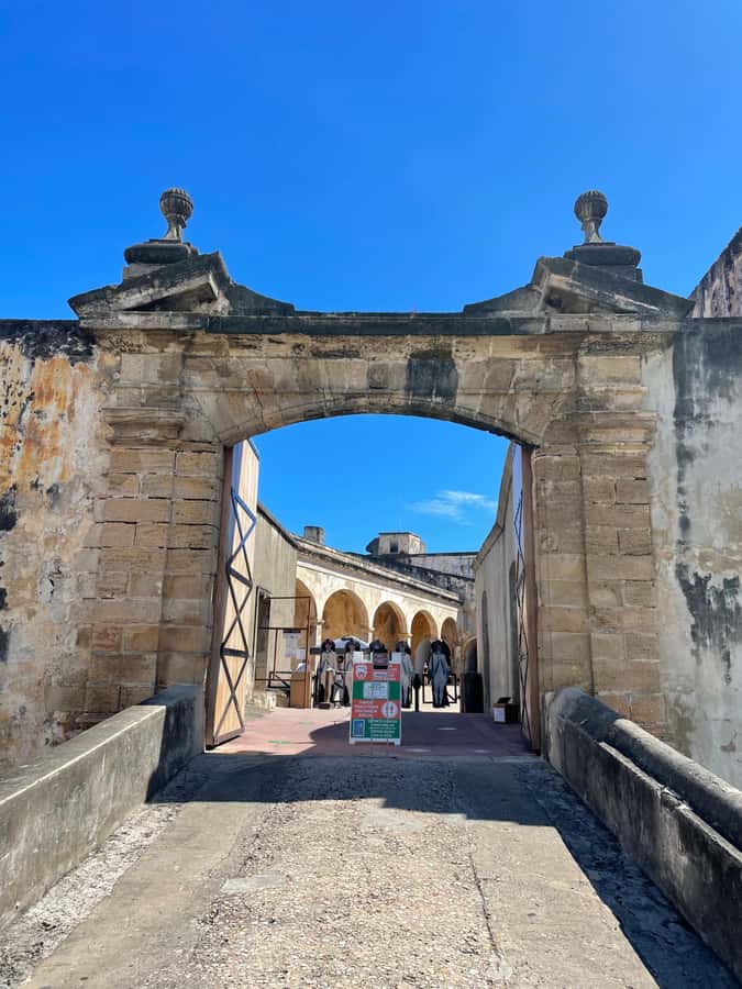 Old San Juan: San Cristobal Castle and Old Town Walking Tour - Inside San Cristóbal Castle