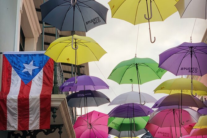Old San Juan Tour in Spanish - Plaza Colon and the city behind the walls
