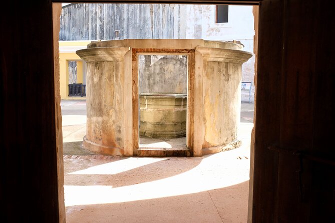 Old San Juan Walks; 2 Castles, El Morro and San Cristobal - Walking Calle San Sebastián toward El Morro