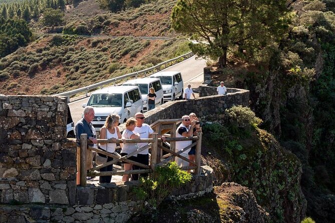 Panorama VIP Tour in Gran Canaria - San Bartolomé de Tirajana brings the first big viewpoint