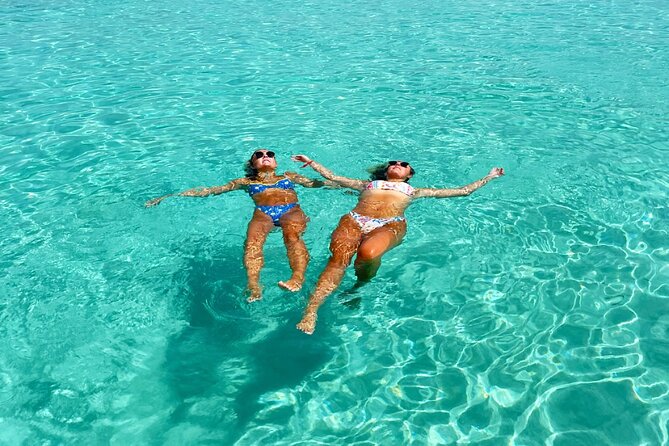 Private All Inclusive East Coast Keys Tour and Snorkel Experience - A quick ocean view of El Faro de San Juan
