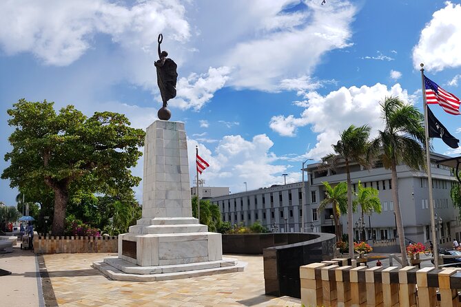 Private & Exclusive Historic Old and New San Juan Tours - Paseo de los Presidentes and the waterfront