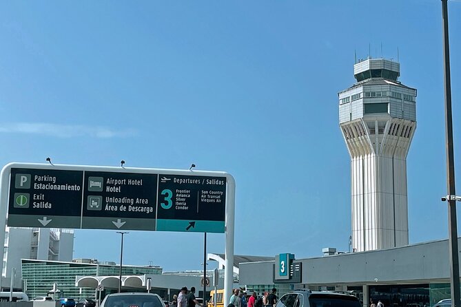 Private Round-Trip Transfer: Luis Muñoz Marín Airport to Hotel - Who will get the most from this service?