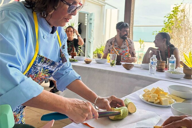 Puerto Rican Gastronomy Cooking Class - Choosing Caribbean ingredients at the farmers market
