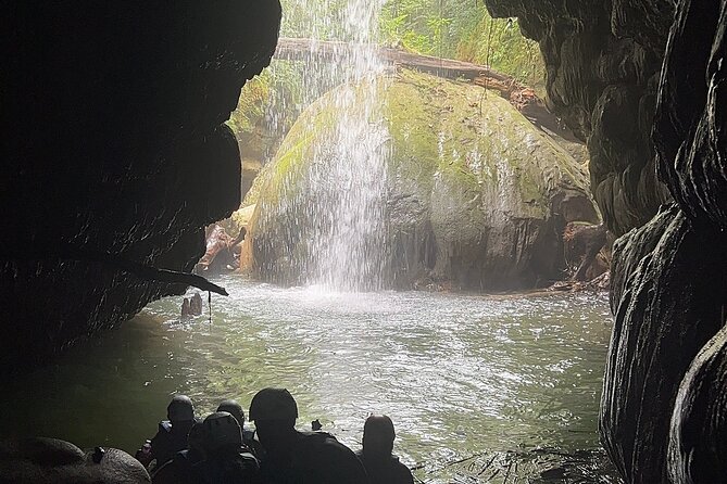 Puerto Rico Charco Azul Hiking Adventure - Group size, guide style, and pace