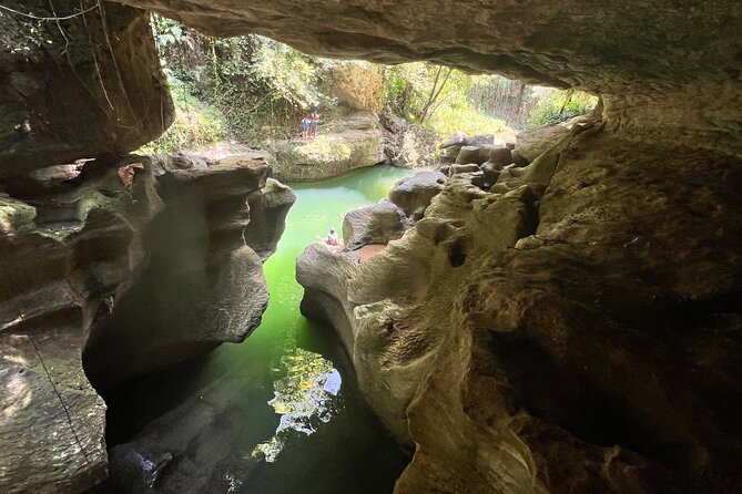 Puerto Rico Charco Azul Hiking Adventure - The first jump and the three cave route