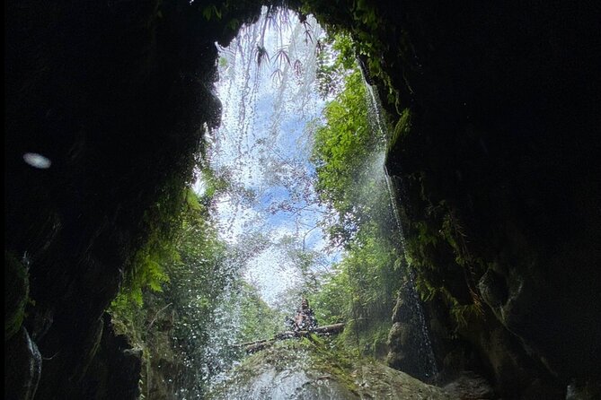 Rainforest Caves and Waterfalls Exploration with Transportation - The guides make the difference