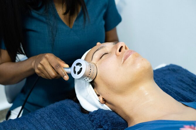 Rejuvenating Facial in Local Spa Room - Key points at a glance