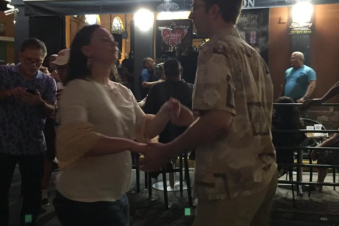 Salsa Dance Class in San Juan – Learn from Local Experts - Practical tips for a better class