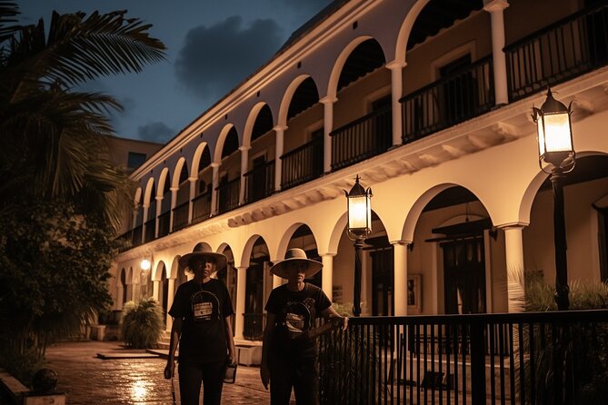San Juan Ghost Tour: Shrieks in the Sugarcane - Hotel El Convento and a change of setting