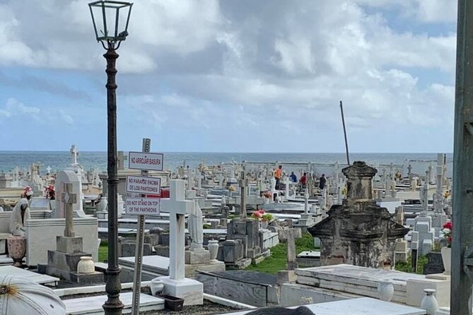 San Juan Haunted History Walking Tour - Santa María Magdalena de Pazzis Cemetery