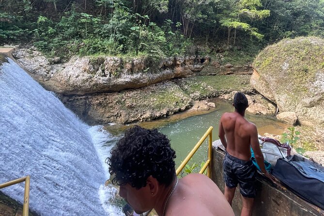 Slide Down the Largest Waterslide in Puerto Rico with Transportation - The 30-minute walk to Tanama River