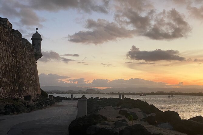 Walking Guided Tour of History and Myths of Old San Juan - La Fortaleza and the power of the governor’s residence