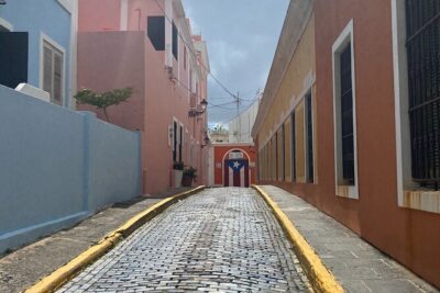 Walking Guided Tour of History and Myths of Old San Juan