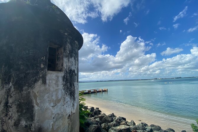 Walking Guided Tour of History and Myths of Old San Juan - El Bastion and the defensive edge of San Juan