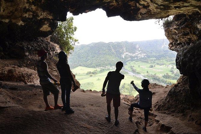 Window Cave Walking Tour from San Juan - The cave window and the Arecibo view